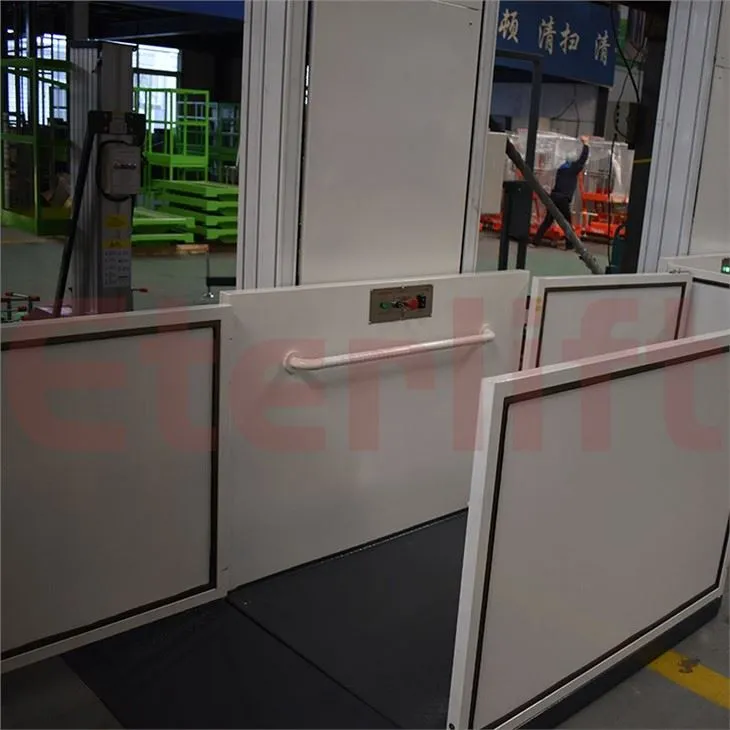 Verticale rolstoellift