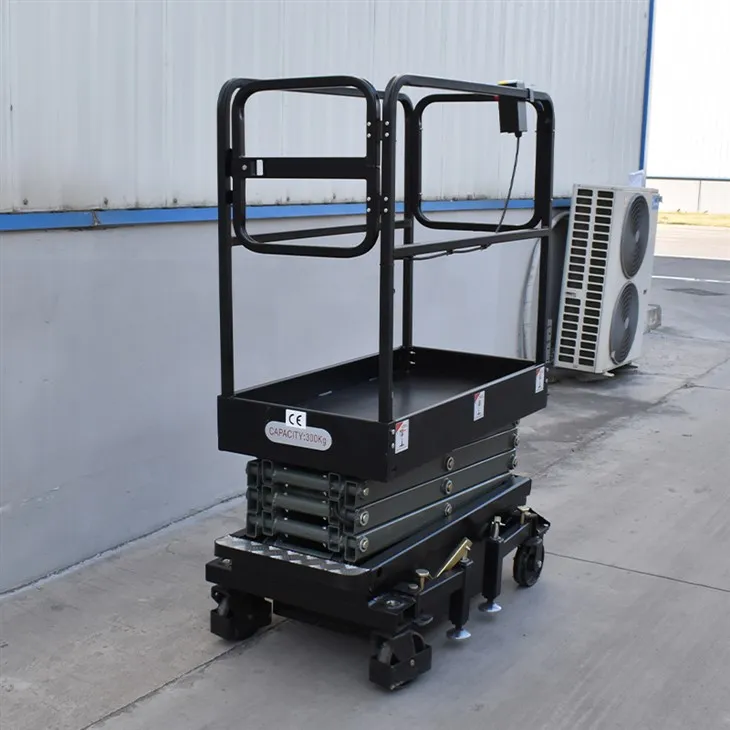 Smalle elektrische schaarhoogwerker